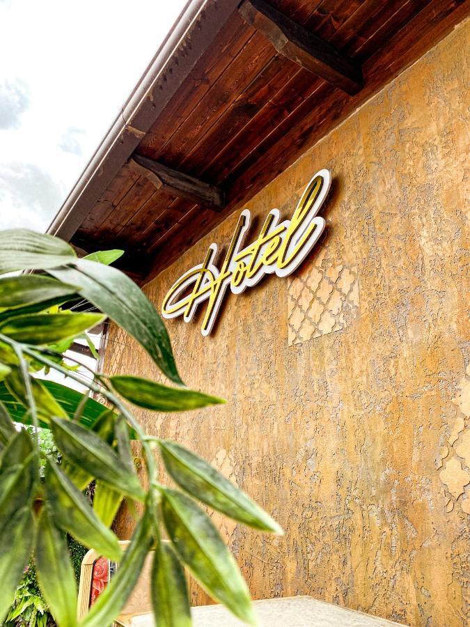Hotel Iliria Canaj 외부 사진