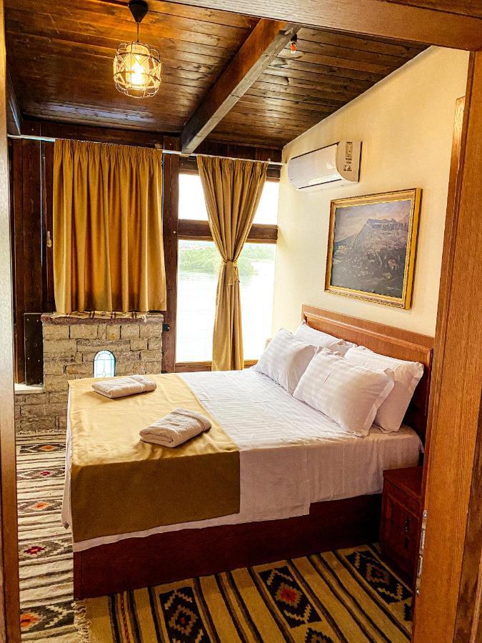 Hotel Iliria Canaj 외부 사진